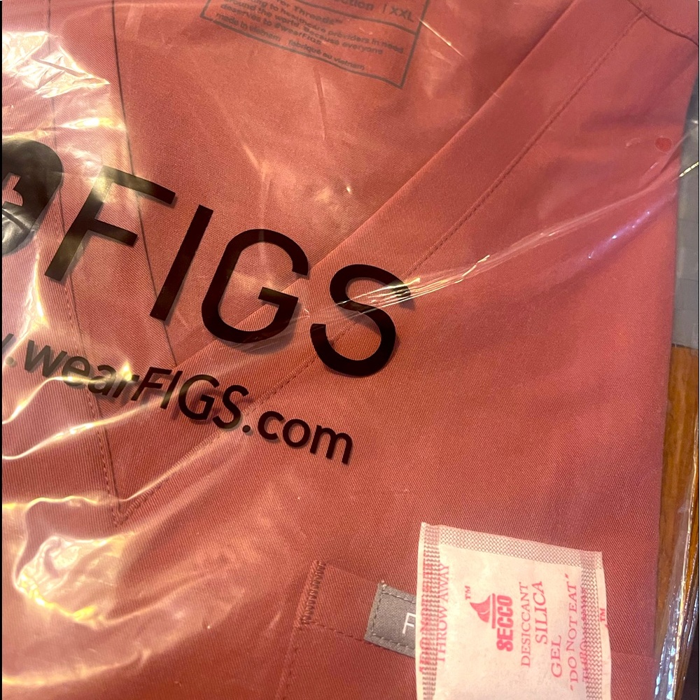 NEW MAUVE FIGS TOP